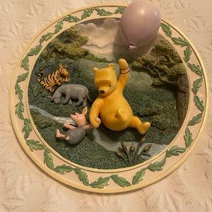 Disney Classic Pooh Collectible plate.  “A Fine Day for a Balloon Ride”